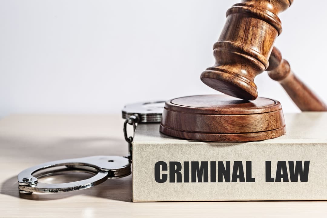 First Degree Robbery in Alabama: Penalties and Defenses
